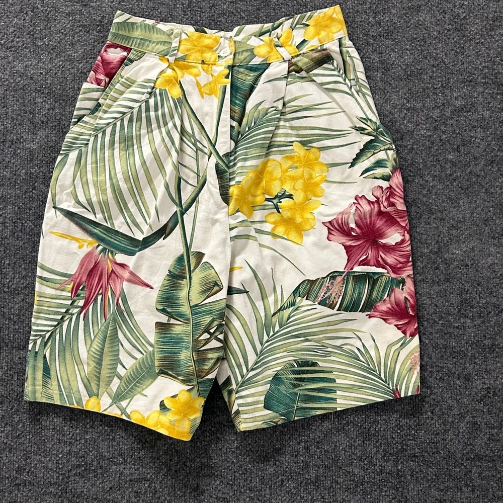 Karen Kane Shorts Womens Size 12 White Tropical Floral Pleated High Rise USA